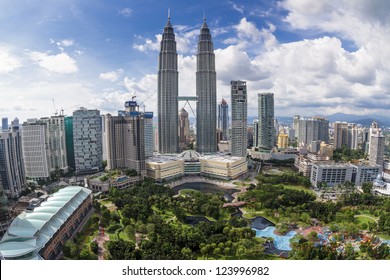 KUALA LUMPUR, MALAYSIA - SEPTEMBER 28: View of The Petronas Twin Towers on September 28, 2010 in Kuala Lumpur. The skyscraper (451.9m/88 floors) is the tallest twin buildings in the world