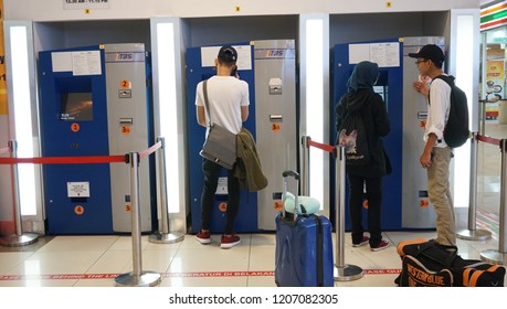 Kuala Lumpur Terminal Bus Station Tbs Stock Photo 1207082305 | Shutterstock