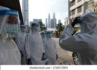 Kuala Lumpur,30 April 2020-Malaysia. A Malaysian Medical Workers Wearing Personal Protective Equipment Before Conduct A Covid 19 Test In Kuala Lumpur.