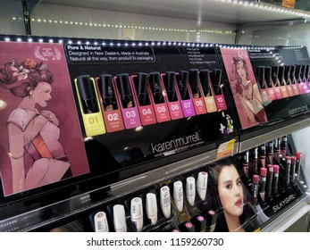 51 Maybelline Products Artists Images, Stock Photos & Vectors ...