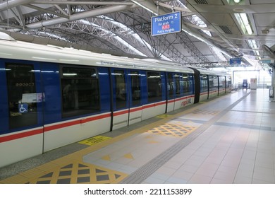 Kuala Lumpur.malaysia.07.10.2022. The LRT Kelana Jaya Line Is A Medium Capacity Light Rapid Transit Line And The First Fully Automated And Driverless Rail System In The Klang Valley, Malaysia.