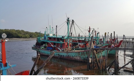 110 Fishing village kuala selangor malaysia Images, Stock Photos ...