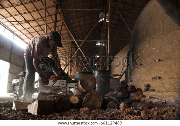 Kuala Sepetang Charcoal Factory Taiping Perak Stock Photo Edit Now 661129489