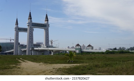 Kuala Terengganu Drawbridge Is A Bascule Bridge In Kuala Terengganu, Terengganu, Malaysia.