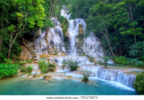 クアンシ滝 自然の美しさ の写真素材 今すぐ編集