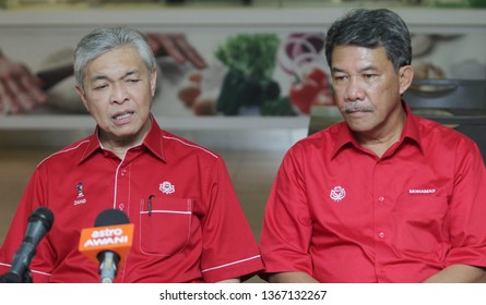 KUANTAN, Malaysia - April 12,2019. Acting President Of The United Malays National Organisation, Mohamad Hasan (L) With Former Leader Of The Malaysia Opposition Zahid Hamidi