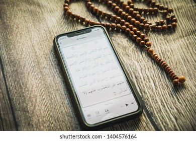 Kuching Malaysia May 2019 Digital Quran Stock Photo 1404576164 ...