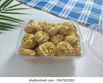 Kue Sagu Keju Cheese Sago Cookies Stock Photo Edit Now 1967531302