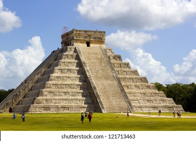 Kukulkan Pyramid At Chichen Itza In Mexico Cancun