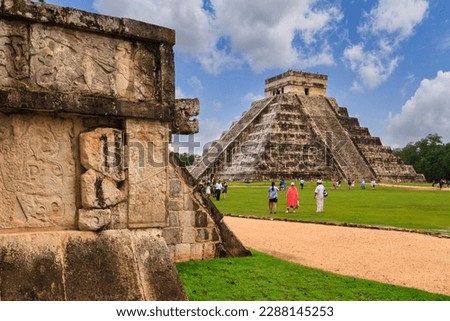 Kukulkan pyramid in Chichen Itza, Mexico.