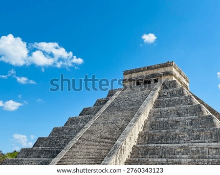 Kukulkan pyramid in Chichen Itza, Mexico.
