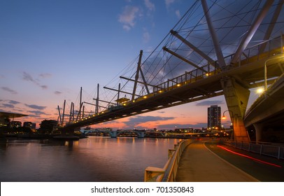 212 Kurilpa bridge Images, Stock Photos & Vectors | Shutterstock