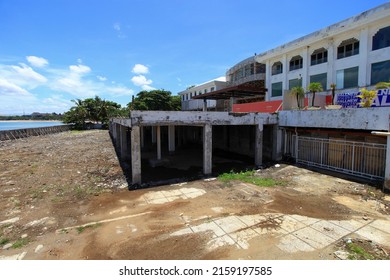 Kuta, Bali, Indonesia - March 17, 2022.
View of Discovery Shopping Mall from the beach side showing it as a rundown building in disrepair in March 2022.