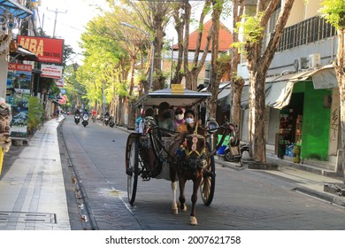 Kuta Bali Wednesday 14 July 2021, Current Situation Of Roads In Kuta After The Indonesian Government Decided To Lockdown, Kuta Tourism Activities Become Completely Dead, Hotels And Shops Were Closed.