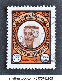 KUWAIT - CIRCA 1977 : Cancelled Postage Stamp Printed By Kuwait, That Shows Sheikh Sabah, Emir Of Kuwait, Circa 1977.