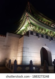 Kwangwhamun In Soeul South Korea At Night