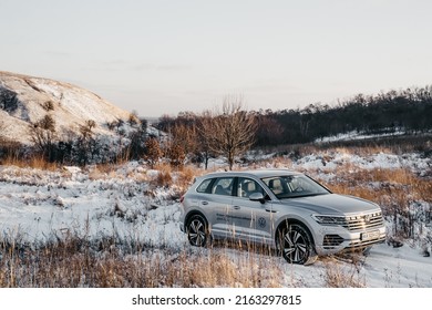 Kyiv, Ukraine - 01.23.2022: Volkswagen Touareg On Mountain In Winter