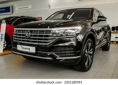 Kyiv, Ukraine - 08.26.2022: Volkswagen Touareg In A Car Dealership