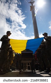 Kyiv Ukraine Jun 18 2022 War Stock Photo 2168938881 | Shutterstock