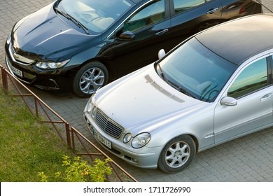 2 Cars Images Stock Photos Vectors Shutterstock