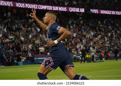 Kylian Mbappé ￼celebrate 3 Goal  During The Ligue 1 Football Championship Match Between Paris Saint Germain And FC Metz On May 21, 2022 At Parc Des Princes In Paris.￼