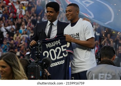 Kylian Mbappé signed 3 years more with psg and Nader el khelaïfi before the Ligue 1 football championship match between Paris Saint Germain and Fc Metz on May 21, 2022 at Parc des Princes in Paris.   