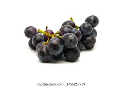 Kyoho Grapes Are A Similar Species Between Ishiharawase And Hundreds Of Years Old Grapes That Are Popular In East Asia. Like The Concorde, Kyoho Has A Variety Of Slips, Which Means That The Skin Is Ea