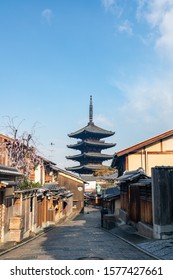 京都 古い町並み Images Stock Photos Vectors Shutterstock