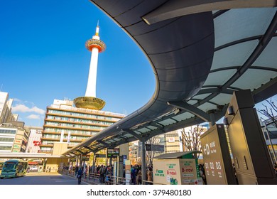 Kyoto, Japan - December 30, 2015: Kyoto Station Is The City's Transportation Hub. It Is Also The Site Of A Large Bus Terminal For City Buses And Long Distance And Overnight Highway Buses.