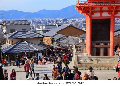 京都 古い町並み の画像 写真素材 ベクター画像 Shutterstock