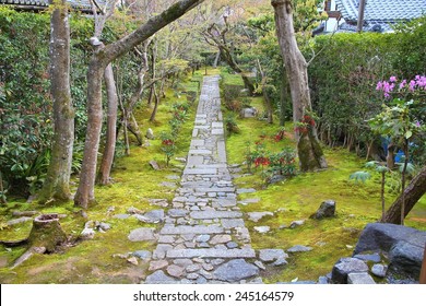 Kyoto, Japan - Zen Garden At Famous Ryoanji (Ryoan-ji) Temple. Buddhist Zen Temple Of Rinzai School.