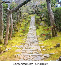 Kyoto, Japan - Zen Garden At Ryoanji Temple. Buddhist Zen Temple Of Rinzai School.