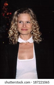 Kyra Sedgwick At NATIONAL BOARD OF REVIEW AWARDS, NY 1/7/2002