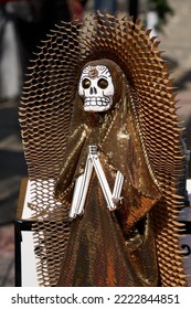 La Calavera Catrina, traditional personage of Mexican Day of the dead - Shutterstock ID 2222844851