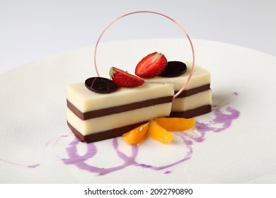 à la carte dessert plates delicately prepared by the chef, decorations with elegance and stylish touches - Powered by Shutterstock