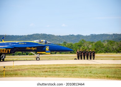 La Crosse, WI, USA - June 13, 2021: US Navy Pilot In Blue Angles Airplane On Runway With Engineering Team Stand At Salute, Ready To Perform Fly Speed Skills In Airshow. Aviation Festival In America.