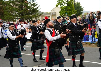 La Crosse, Wisconsin USA - October 5th, 2022: La Crosse Bagpipes And Drums Scottish Band Marched In Oktoberfest Parade.