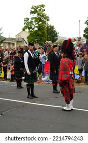 La Crosse, Wisconsin USA - October 5th, 2022: La Crosse Bagpipes And Drums Scottish Band Marched In Oktoberfest Parade.