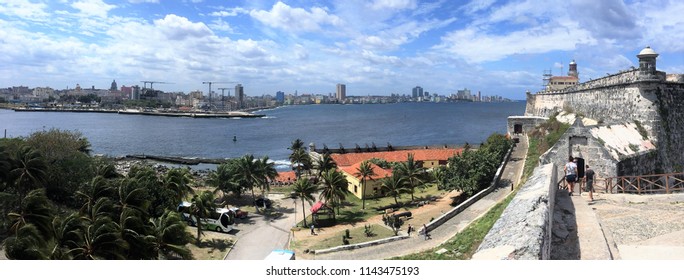 La Habana. La Havana.Cuba.Marzo 2016.  Panoramic View Of The City Of Havana (Cuba) And Its Jetty From The Fortress Of San Carlos De La Cabaña