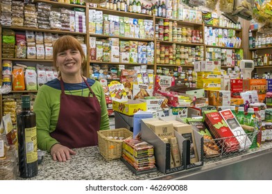 LA LAGUNA, TENERIFE, CANARY ISLANDS - DECEMBER 17, 2015: Clerk Of A Grocery Store In The Municipal Market In The City