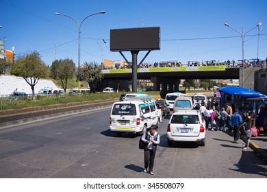 La Paz, Bolivia - August 29, 2015: Traffic Jam And Queue Of Cars And Mini Vans During Rush Hour In La Paz, Capital City And Administrative Center Of Bolivia, South America.