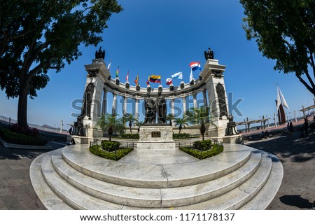 La Rotonda monument in Malecon Simon Bolivar, Guayaquil, Ecuador. A sunny day with no clouds of this very touristic place.