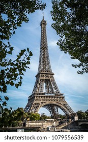 La Tour Eiffel Images Stock Photos Vectors Shutterstock