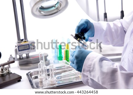 Lab room / Checking preforms