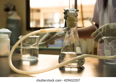 Laboratory equipment for distillation Separating the component substances from liquid mixture with evaporation and condensation