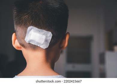 The lacerated suture wound of kid back head which suture with trauma the head by medical bandage, Medical care of the surgery lesion on the head, children of Accident - Powered by Shutterstock