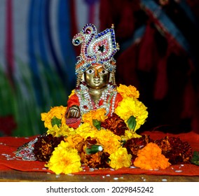 Laddu Gopal Murti With Dress