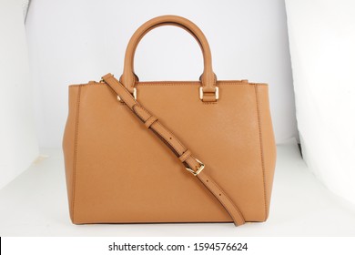 Ladies Large Leather Satchel Handbag, Medium Satchel Leather Pale Pink With White Background