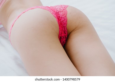 Sexy Asses In Panties