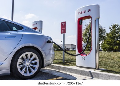 Lafayette - Circa September 2017: Tesla Supercharger Station. The Supercharger offers fast recharging of the Model S and Model X electric vehicles XI